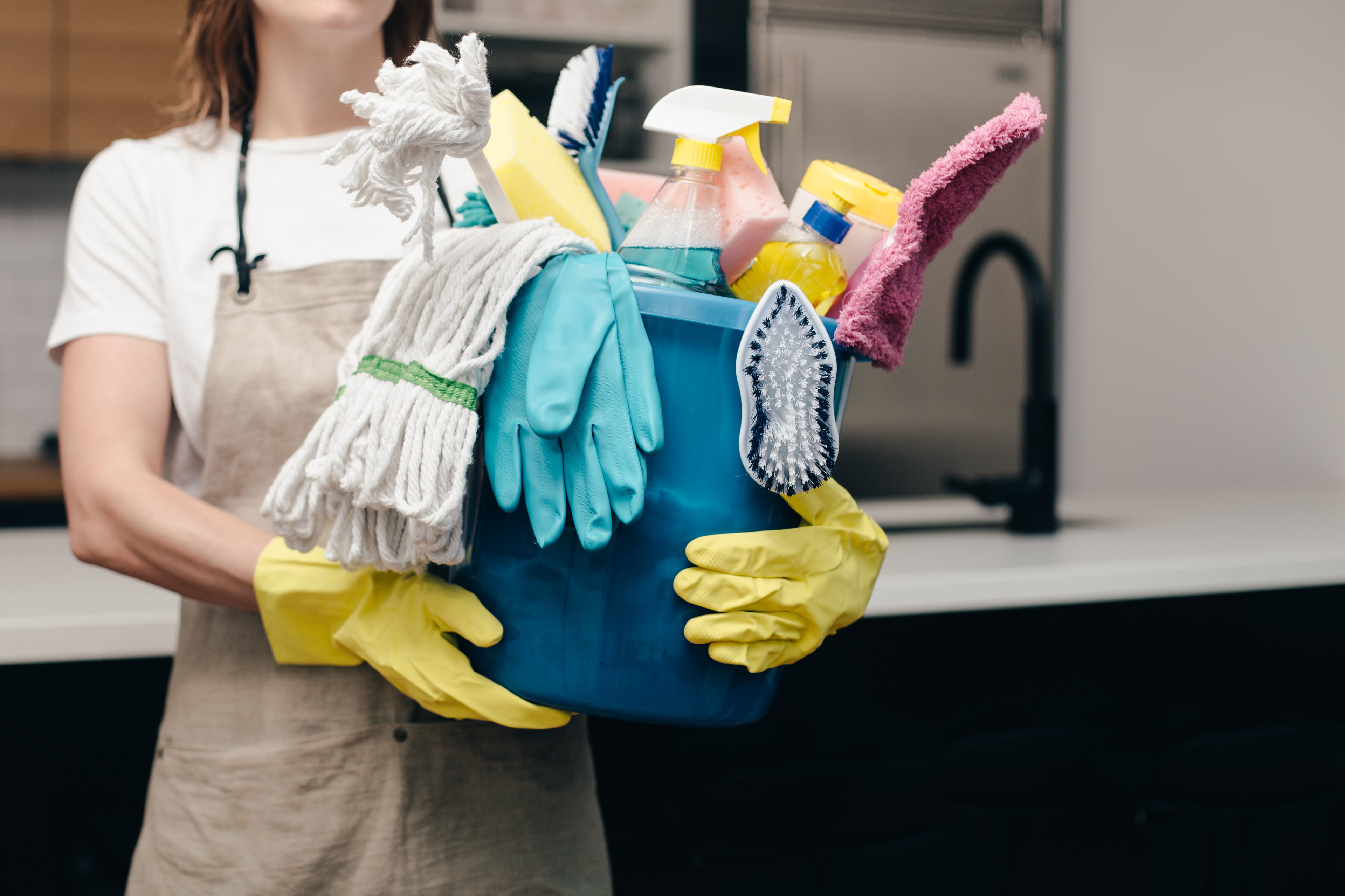 Optimus Cleaning providing thorough end of lease cleaning in Sydney, helping tenants secure their bond with spotless kitchens, bathrooms, and living areas.